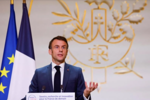 France : Emmanuel Macron veut réformer la recherche et prône une plus grande autonomie des universités